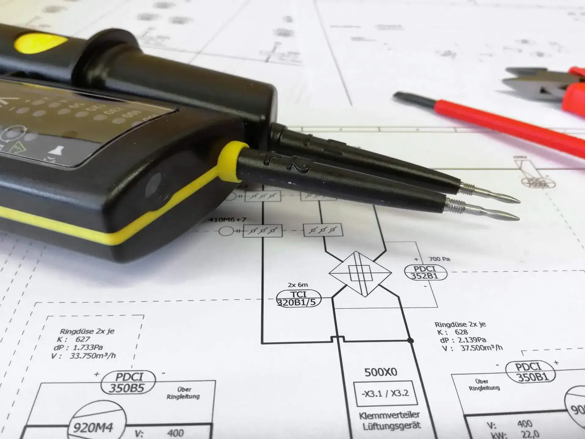 Get your EICR certificate Croydon in Croydon