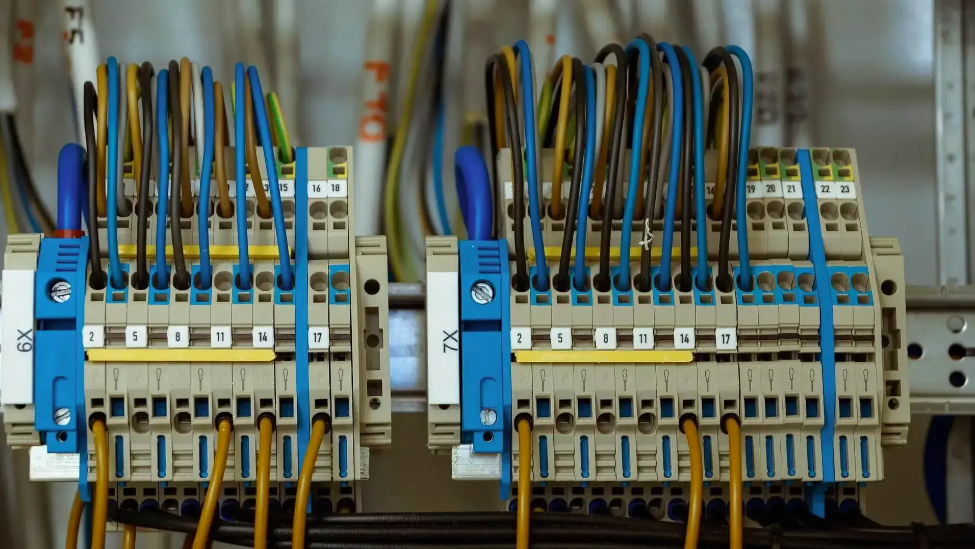 Surge protection installations Croydon in Croydon